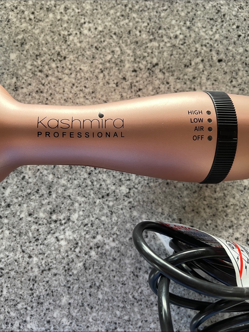 Kashmir’s Professional 3” Blowout Brush- Rose Gold VGU - Picture 4 of 4